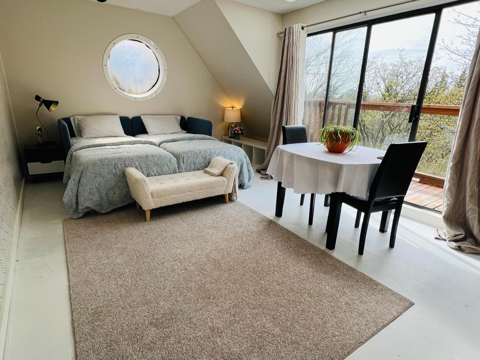 Creekside City Center Suite Норт Ванкувър Екстериор снимка